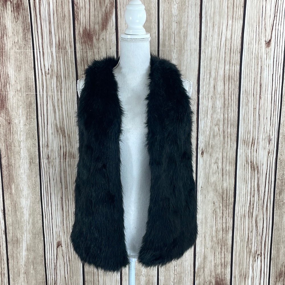 Love by Design Open Front Warm & Stylish Faux Fur Black Vest Medium NWT